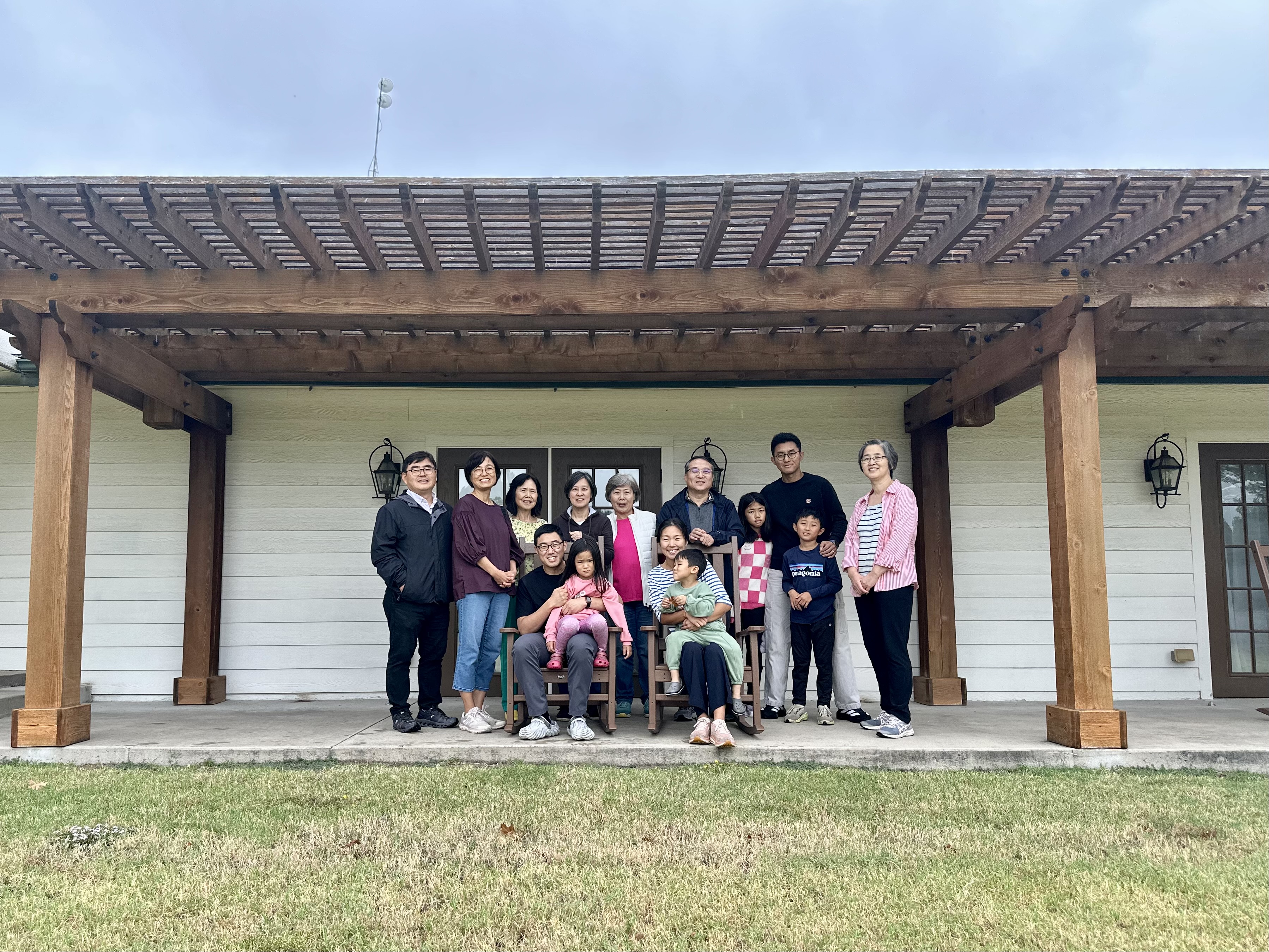 조이 펠로우십 교회 성도 단체 사진